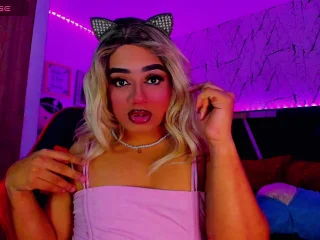 AmberMonroebg