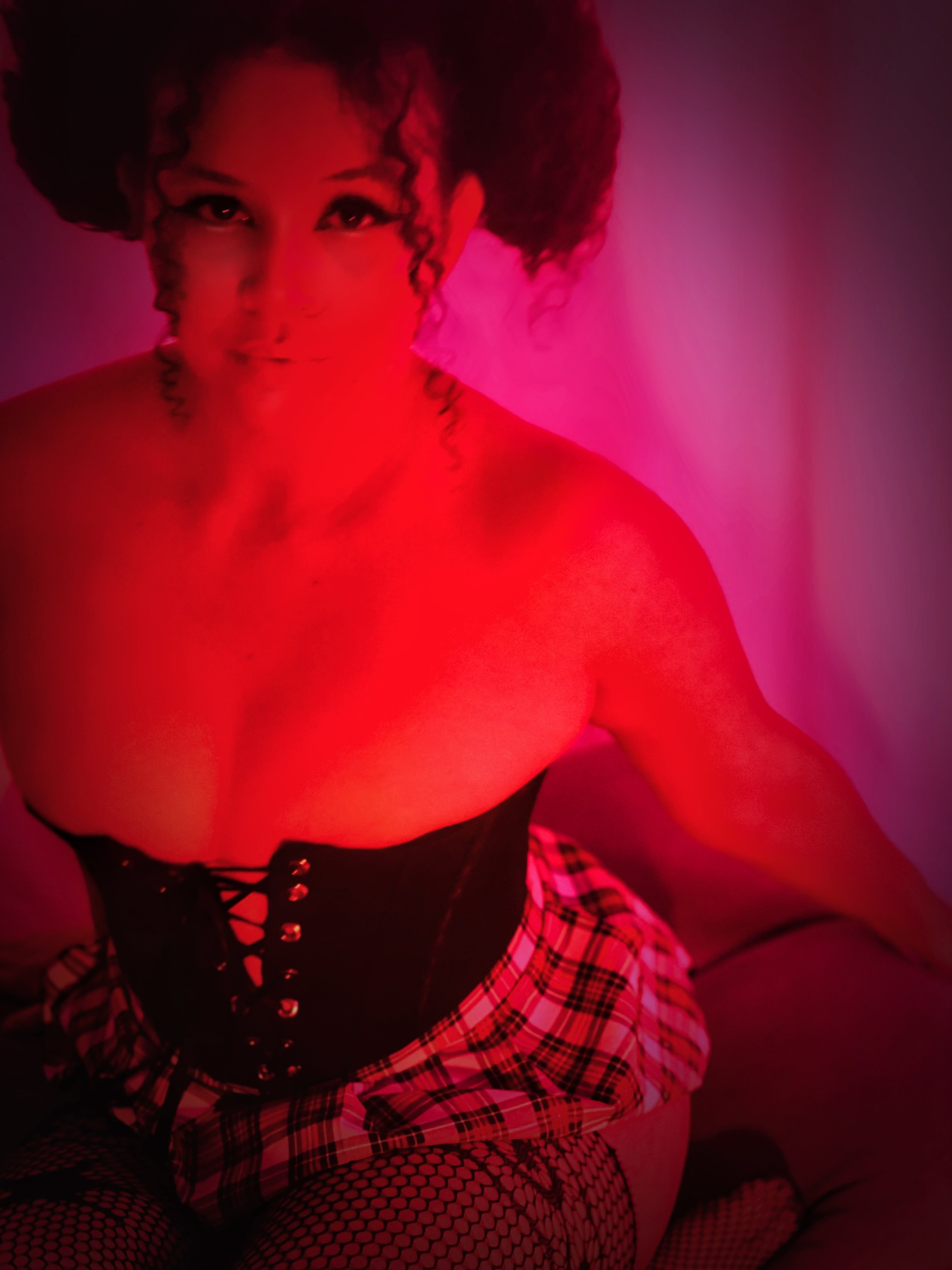 AlaeBigAss photo 35