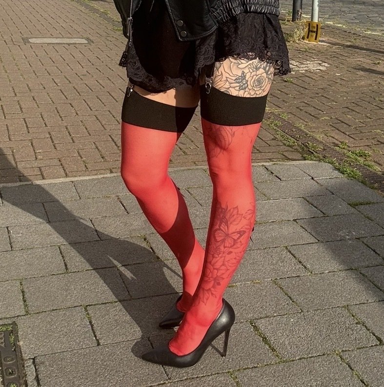 LittleMissSweetLips photo 36