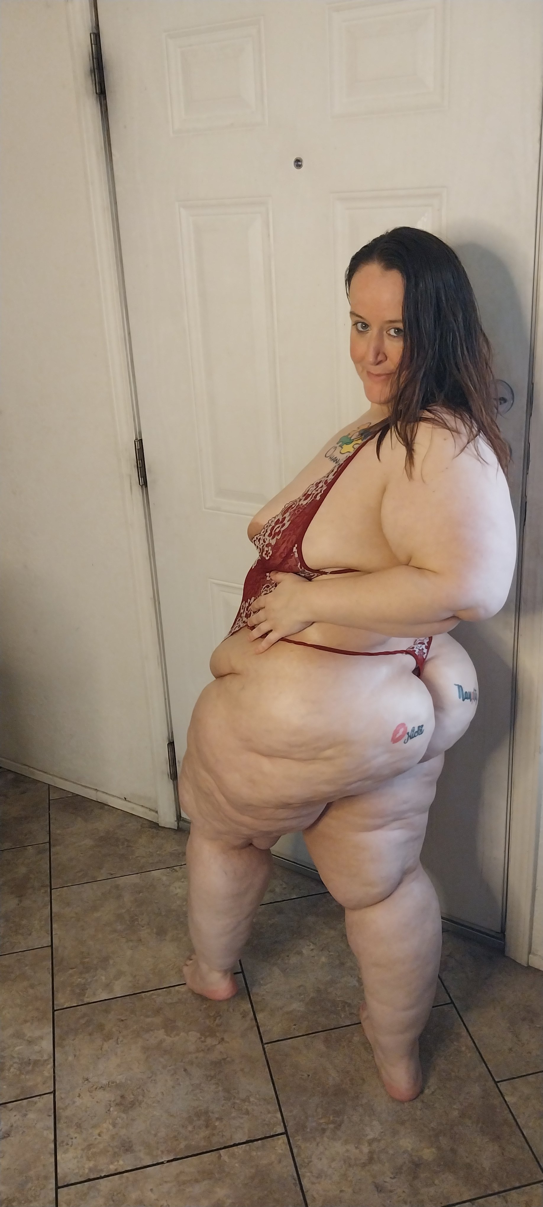 ThickNic photo 27