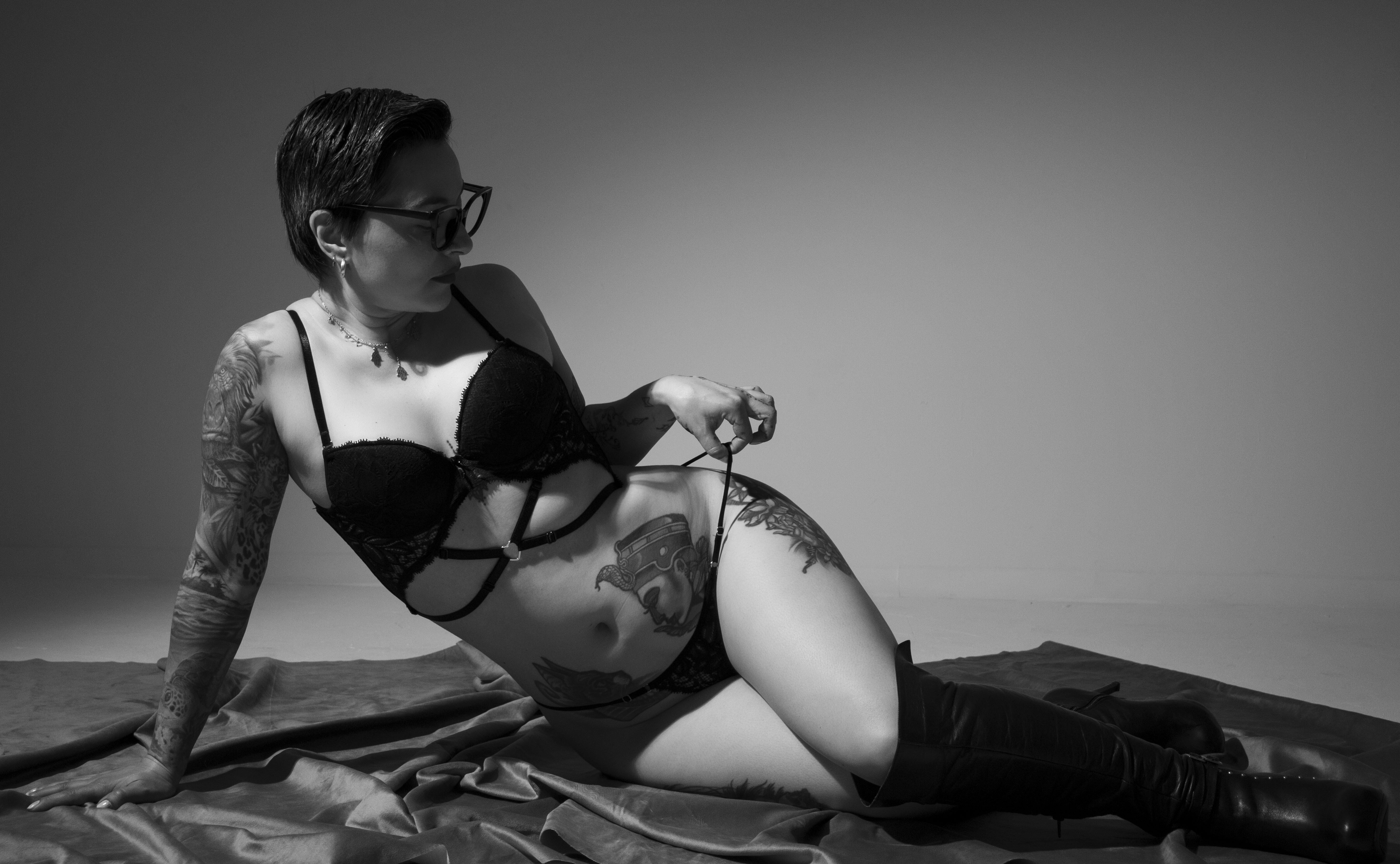 Kat_Paradisse photo 14