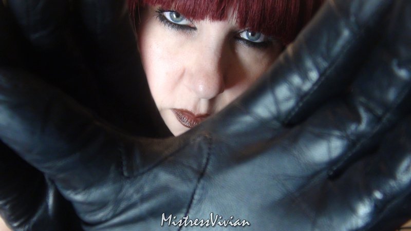 MistressVivian photo 3