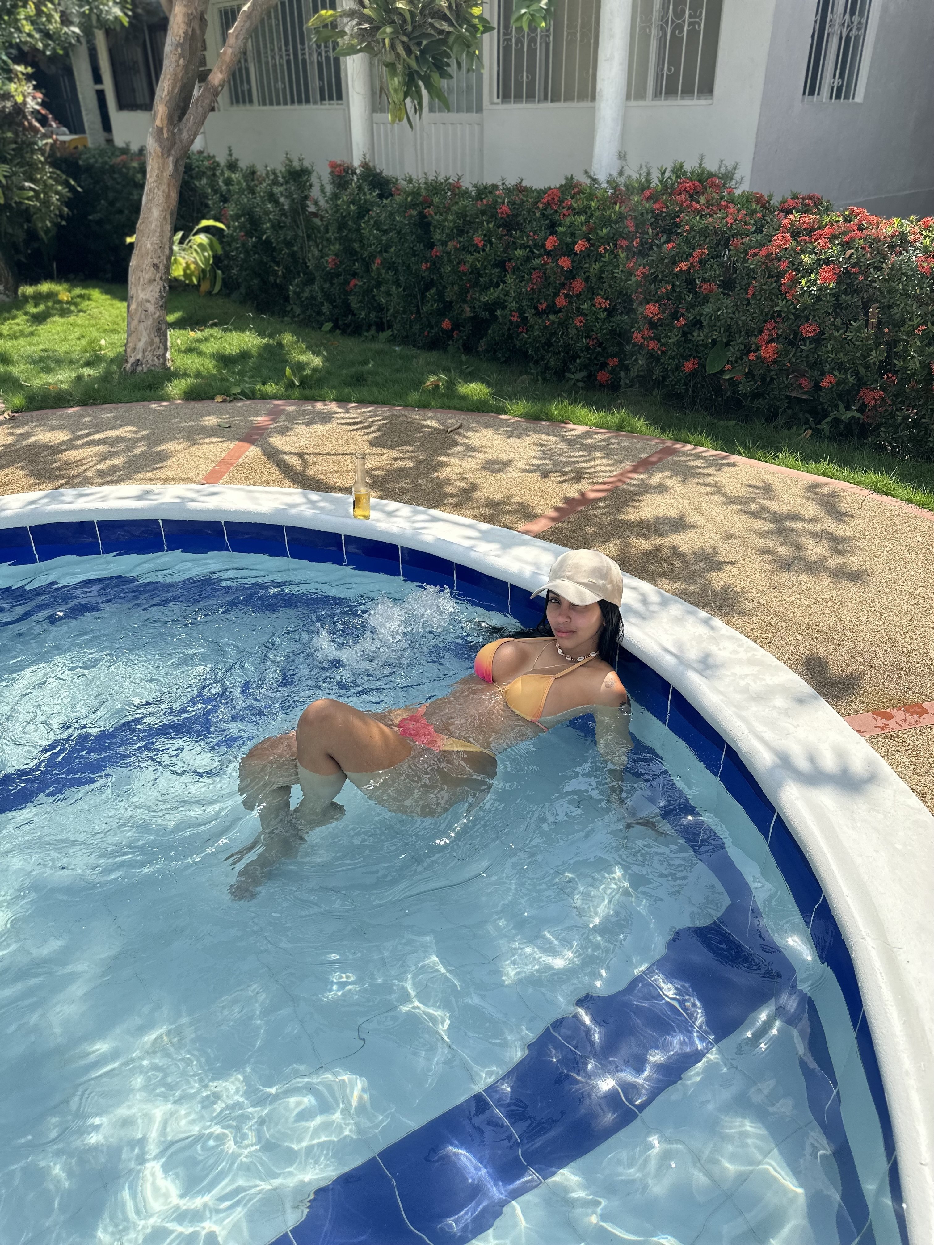 LATINA_BIG_CLITXXX photo 39