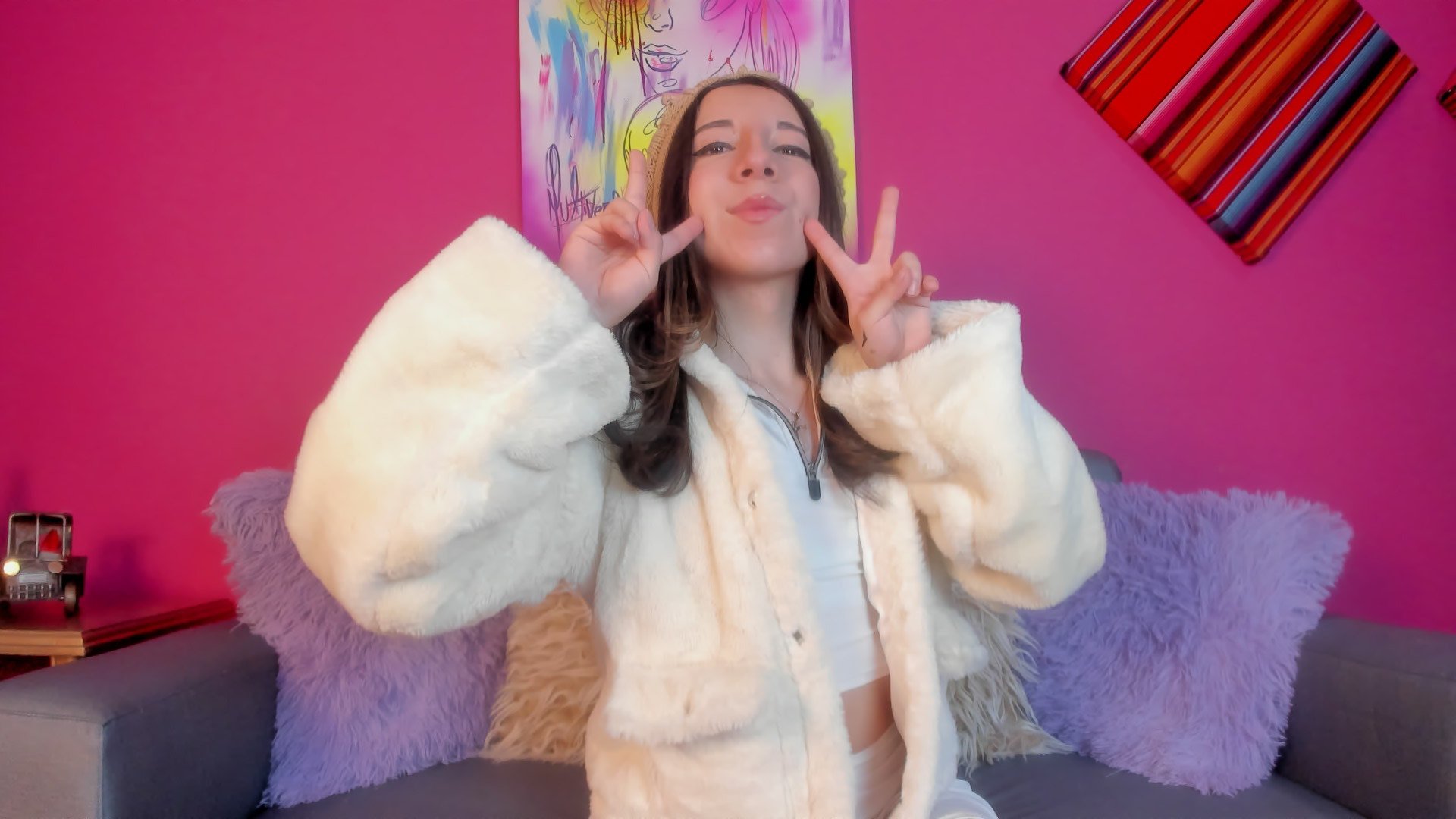 MIAADOLYN photo 4