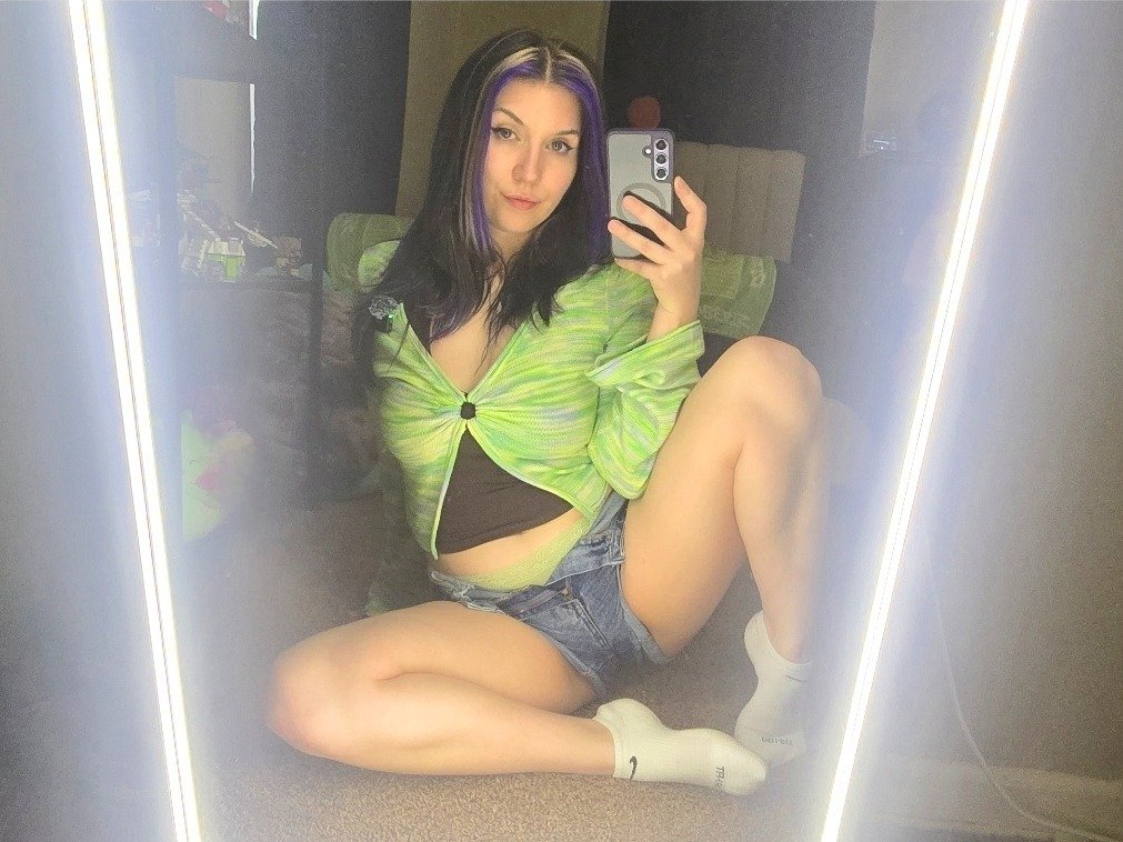 LevySinful photo 1