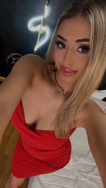 LoraDevine photo 176