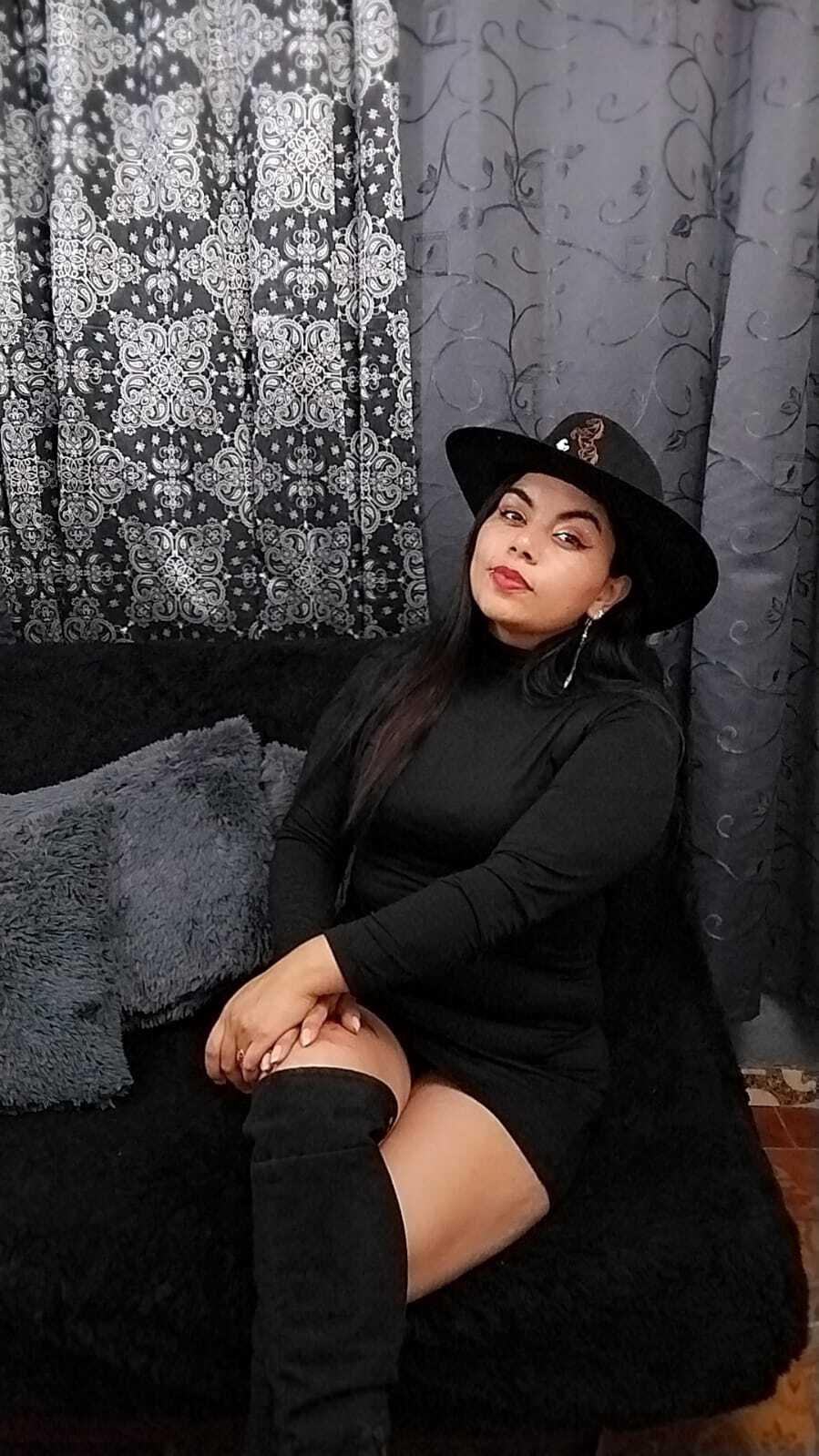 KarlaaGreenn photo 21