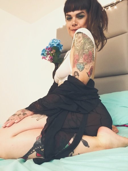 AlessaMoth photo 7