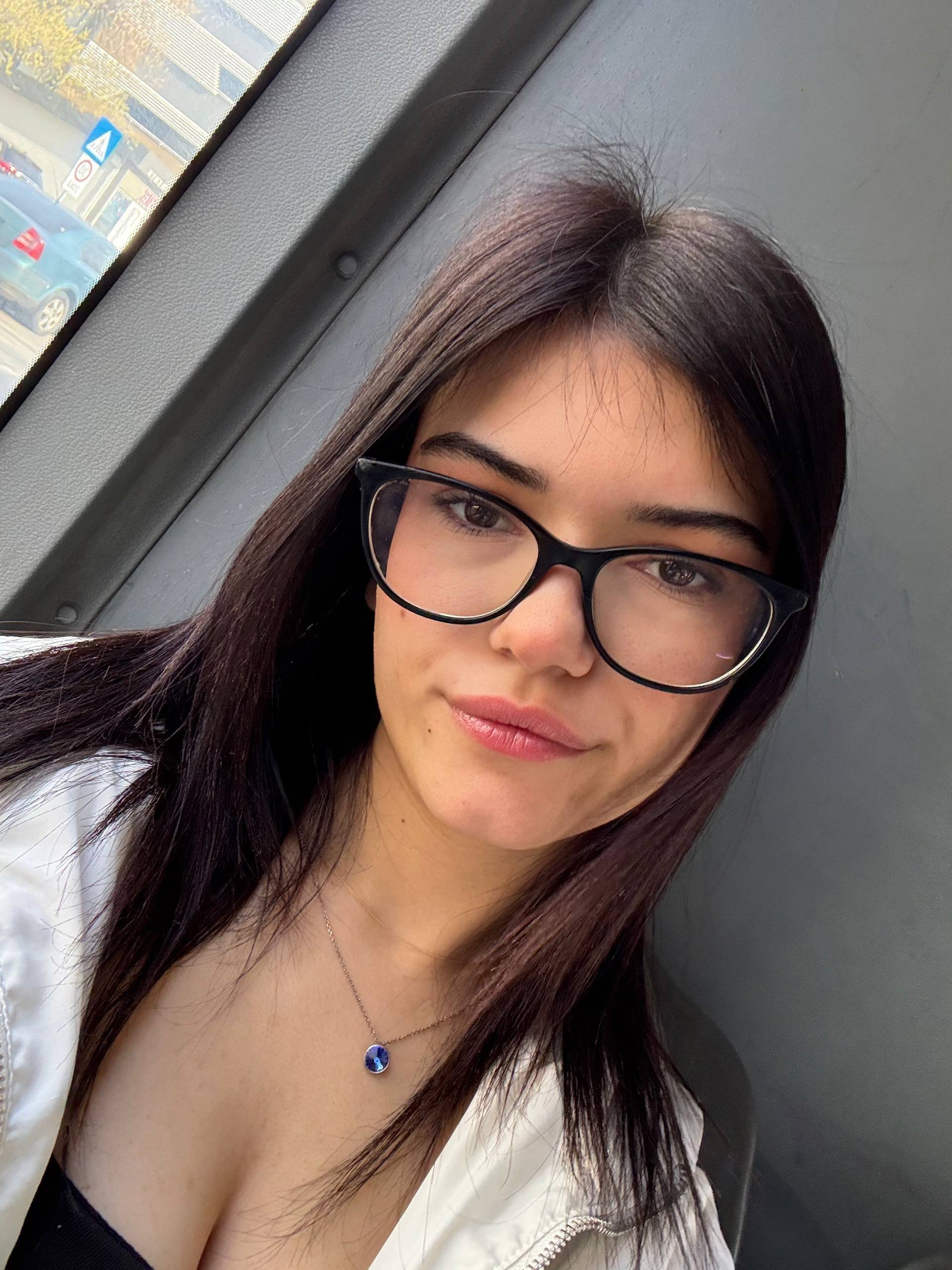 HotMollyX photo 17