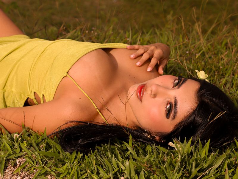NaomyAshe_ photo 1