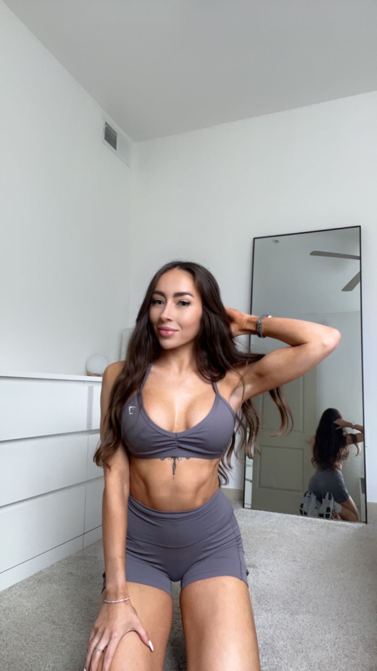 QueenChloeXO photo 46