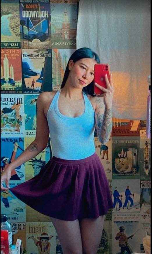 zoeluther photo 9