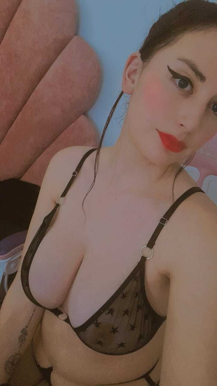 KatiaJones18 photo 98
