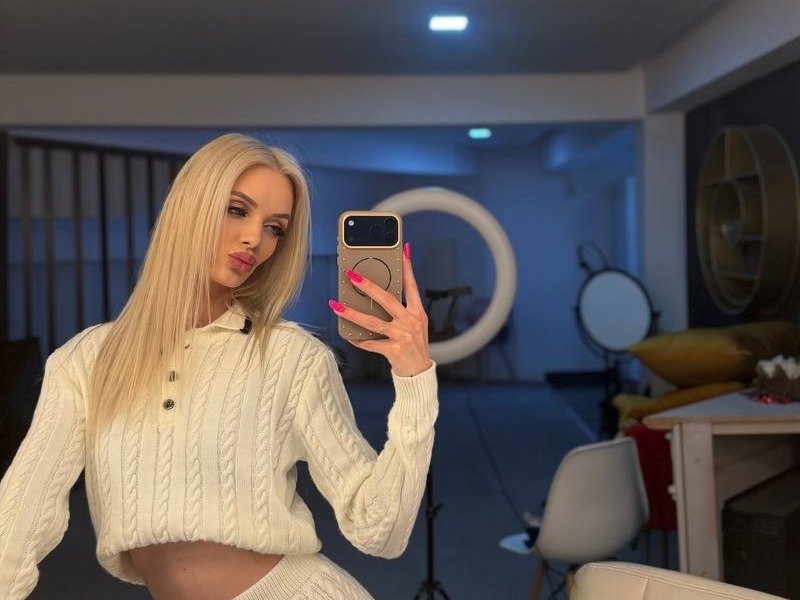 SkinnyNatty photo 1