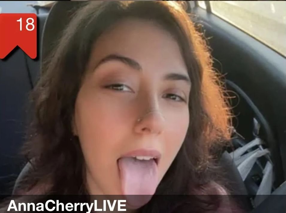 AnnaCherryLIVE photo 10