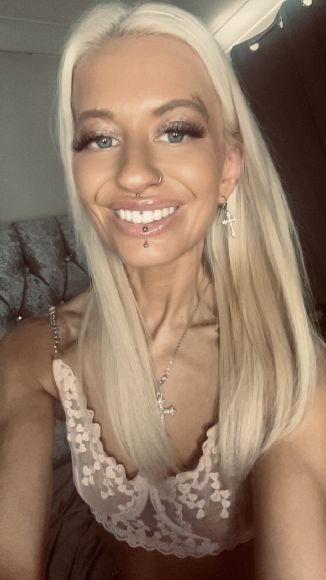BabeBeth40 photo 22