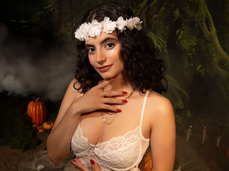 MeganBonet photo 8