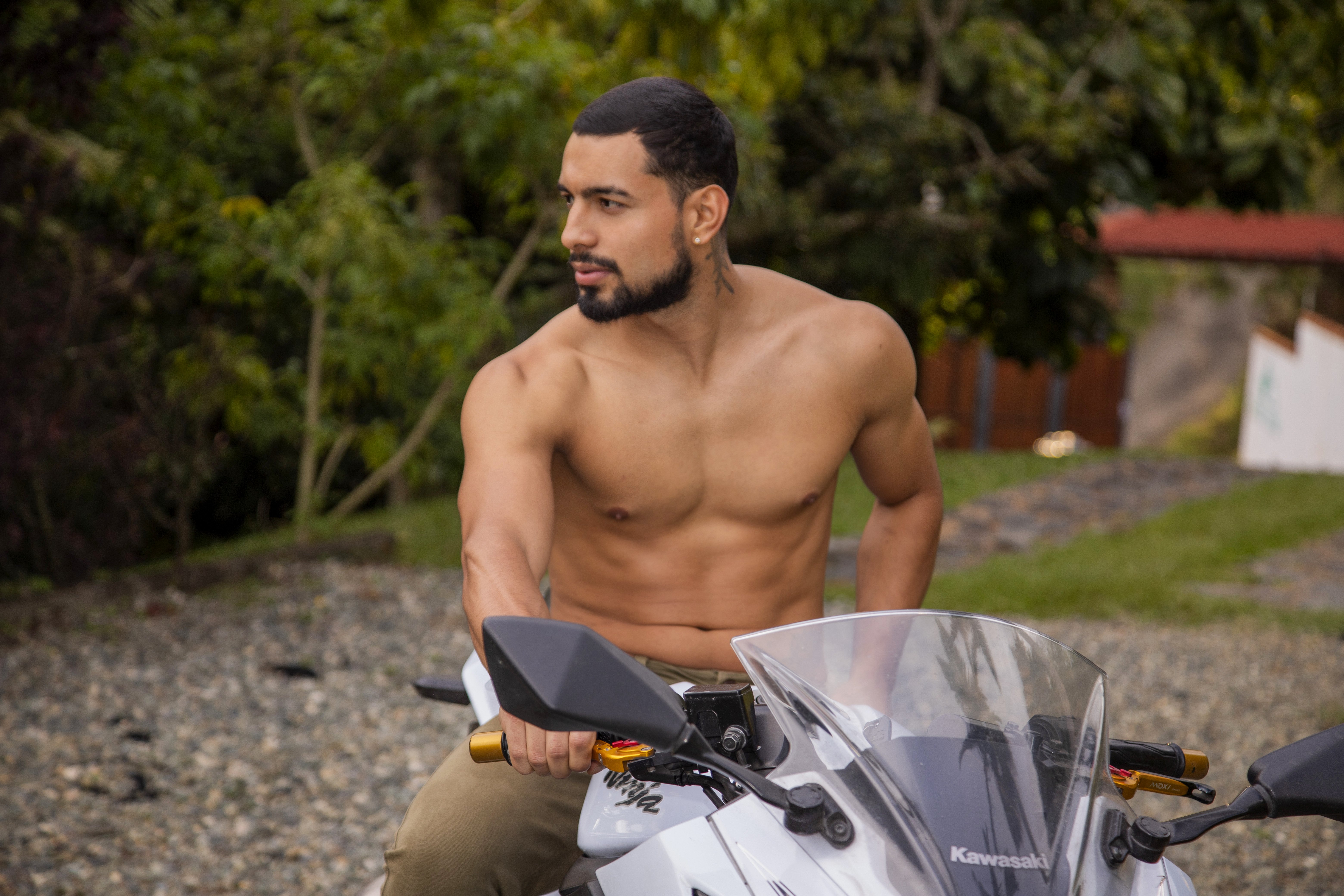 Bastian_Bigcock photo 2