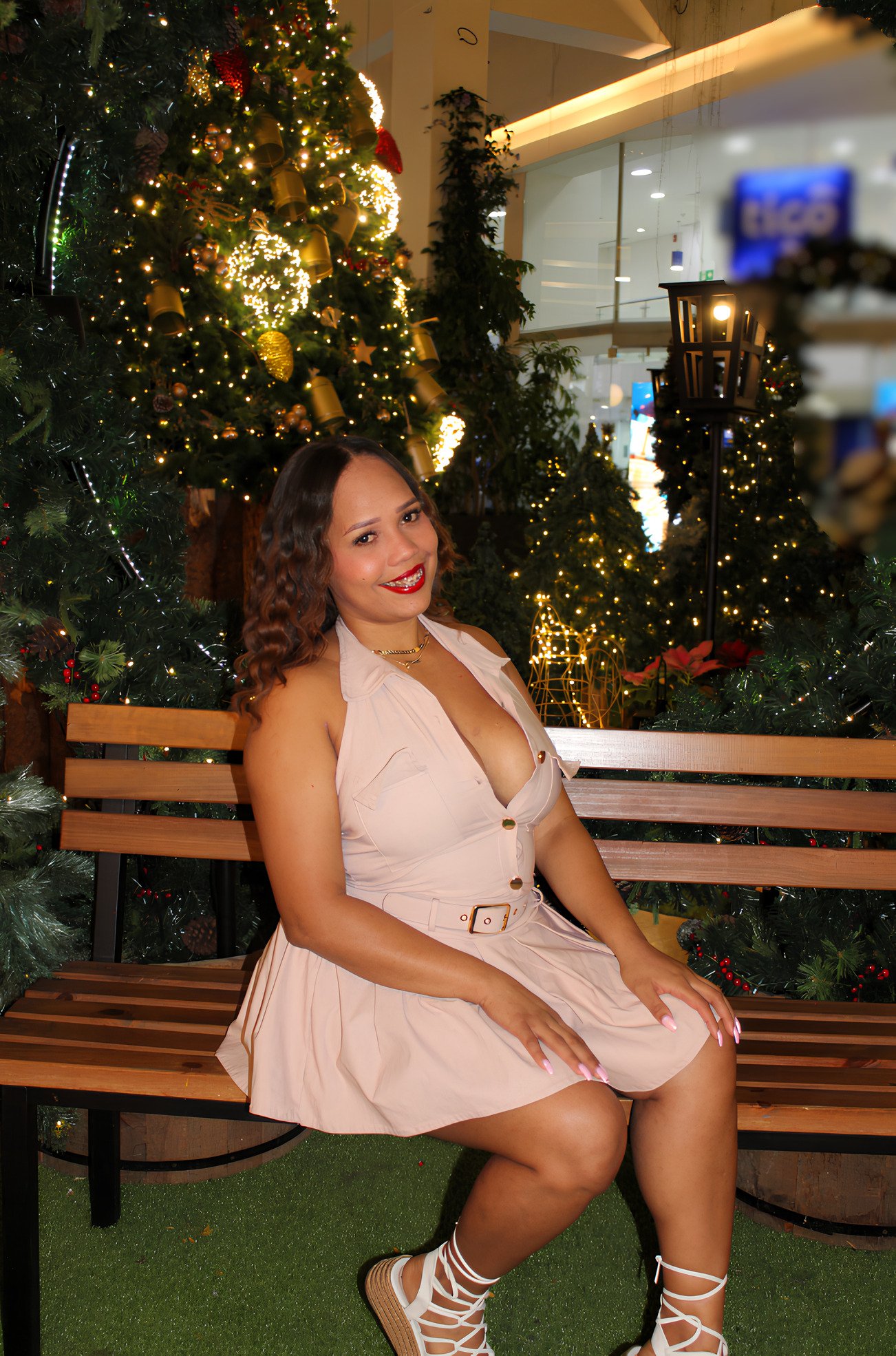 BustyGlow121 photo 59