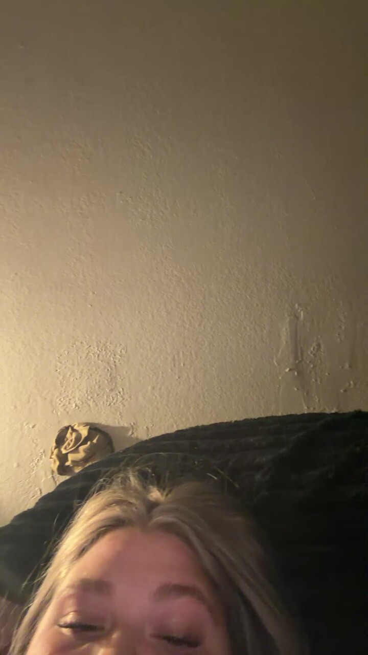 Kinkykiwi22