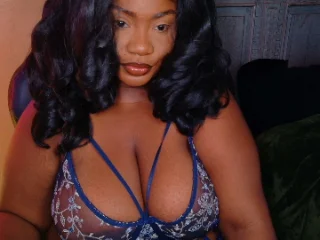 AlexisBanks143