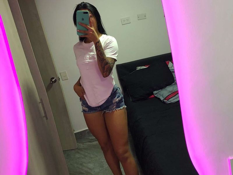 LeahJames photo 9