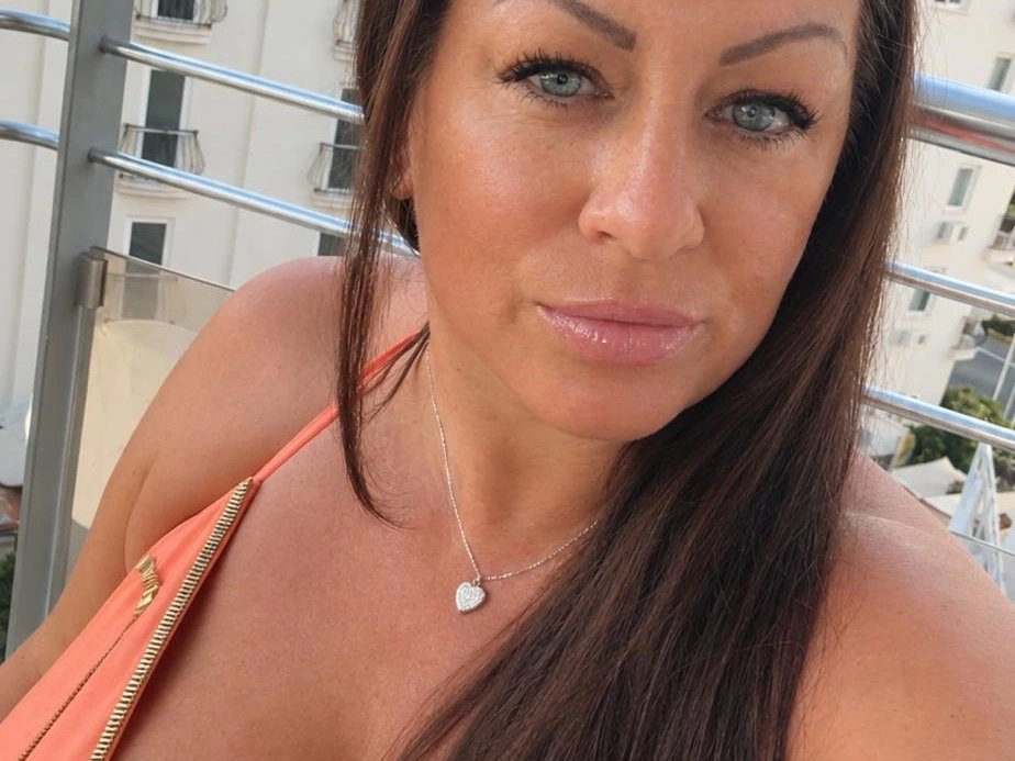 Clara_Elise photo 1