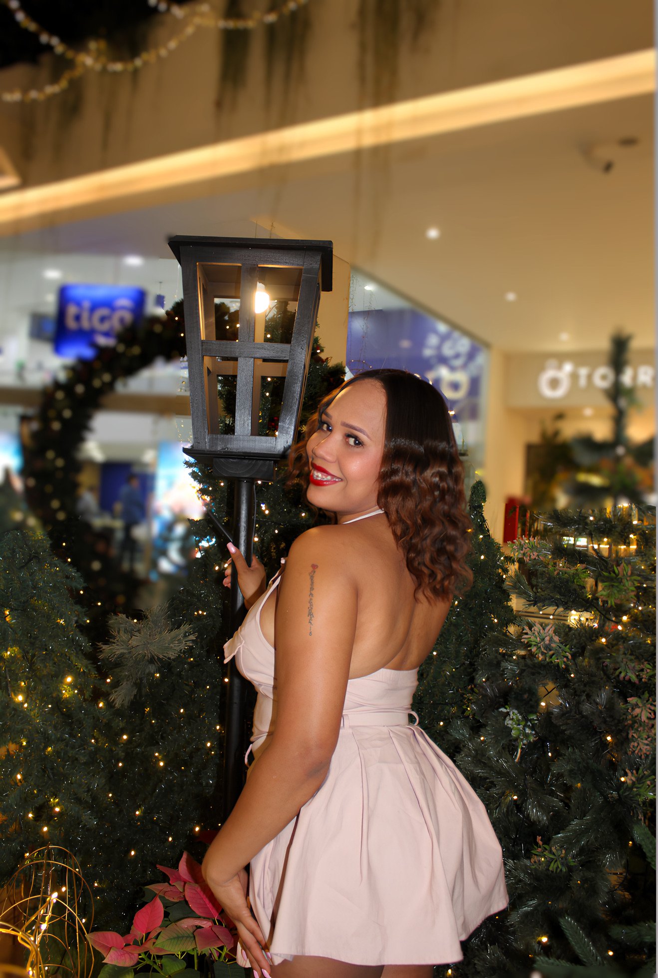 BustyGlow121 photo 56