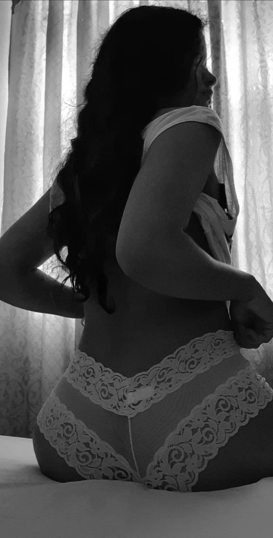 EmiliaJons photo 68