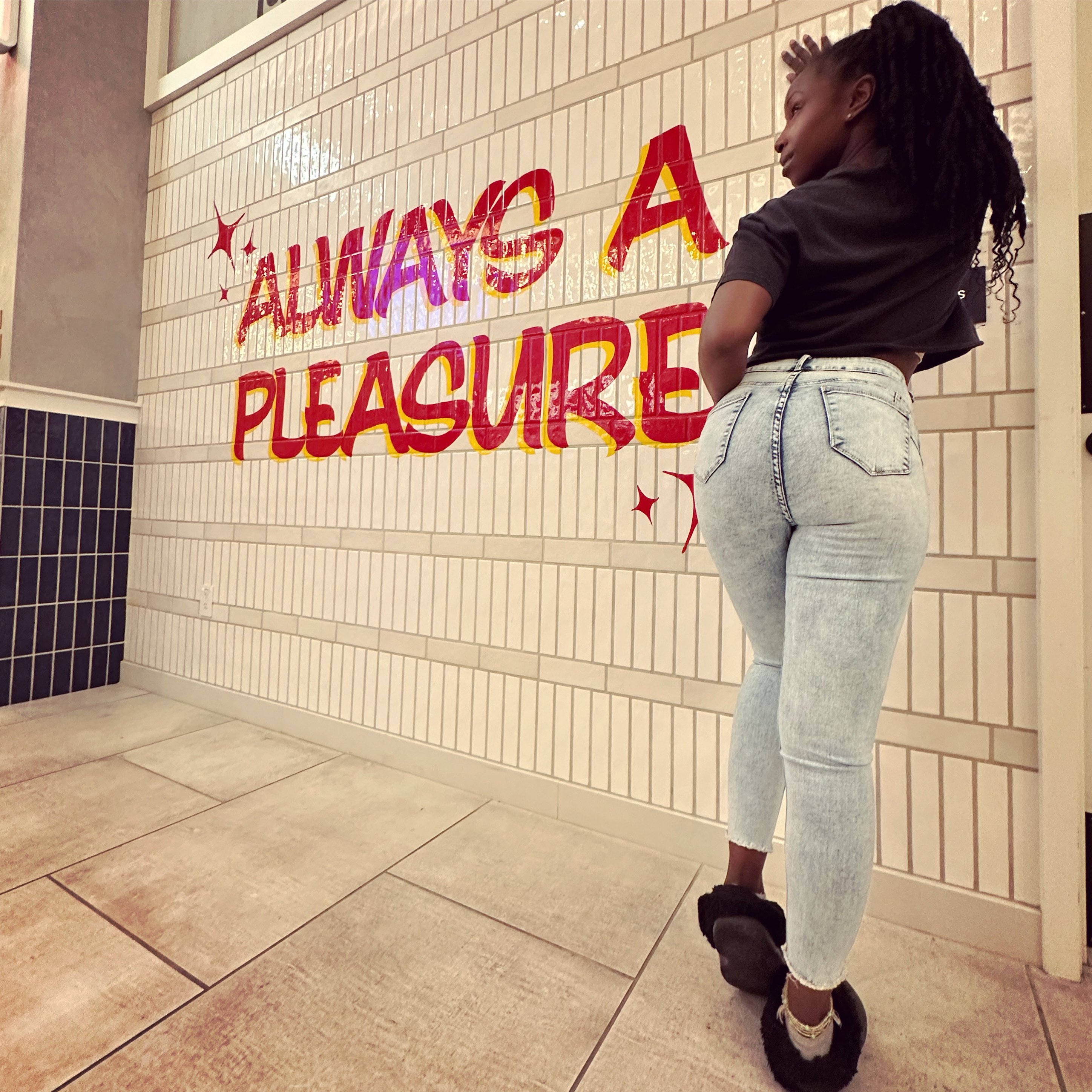 AliviaBlaze photo 5
