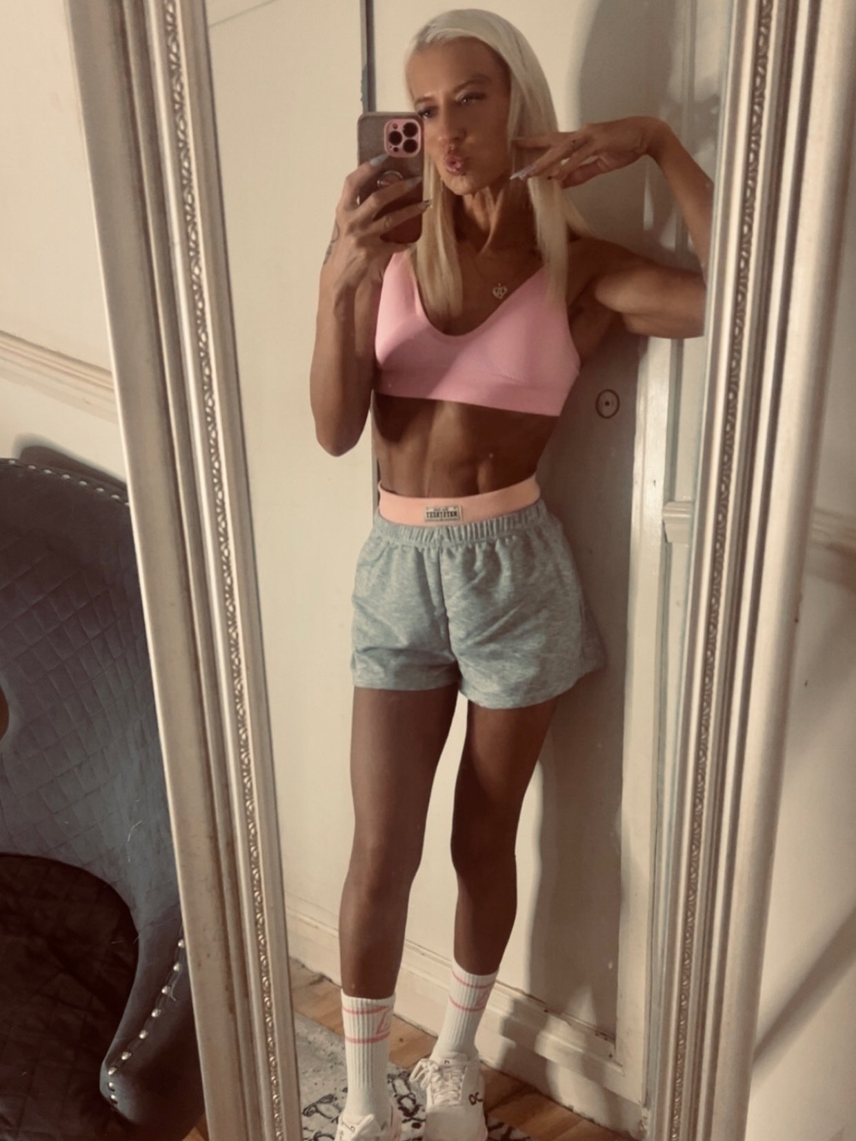 BabeBeth40 photo 28