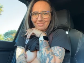 TaylaRae