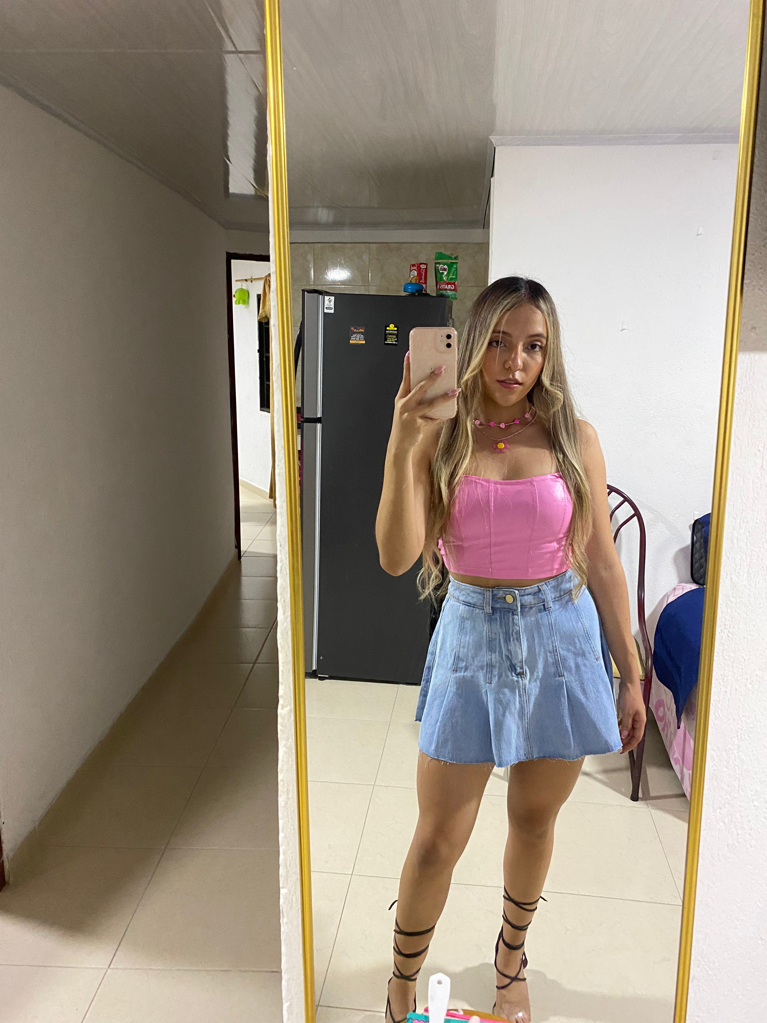 SamanthaBlondie photo 4