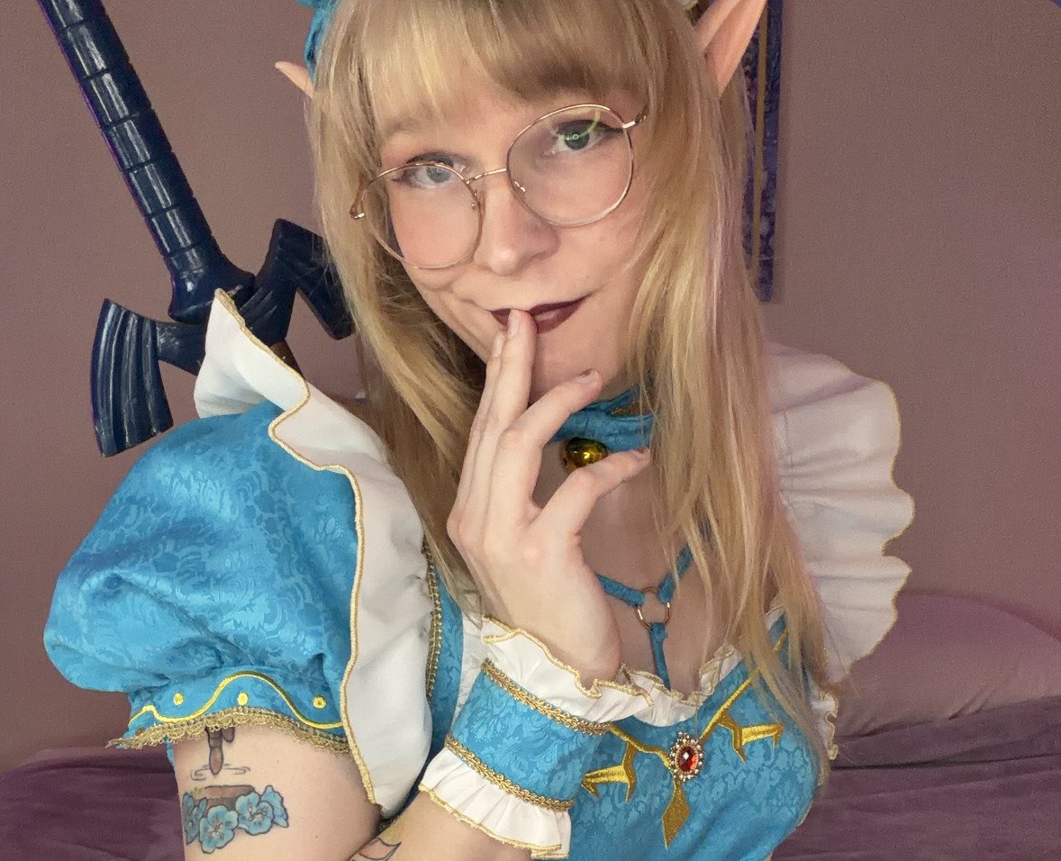 LilithStarfall photo 13