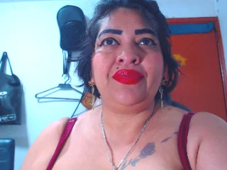 LadyBigTitts