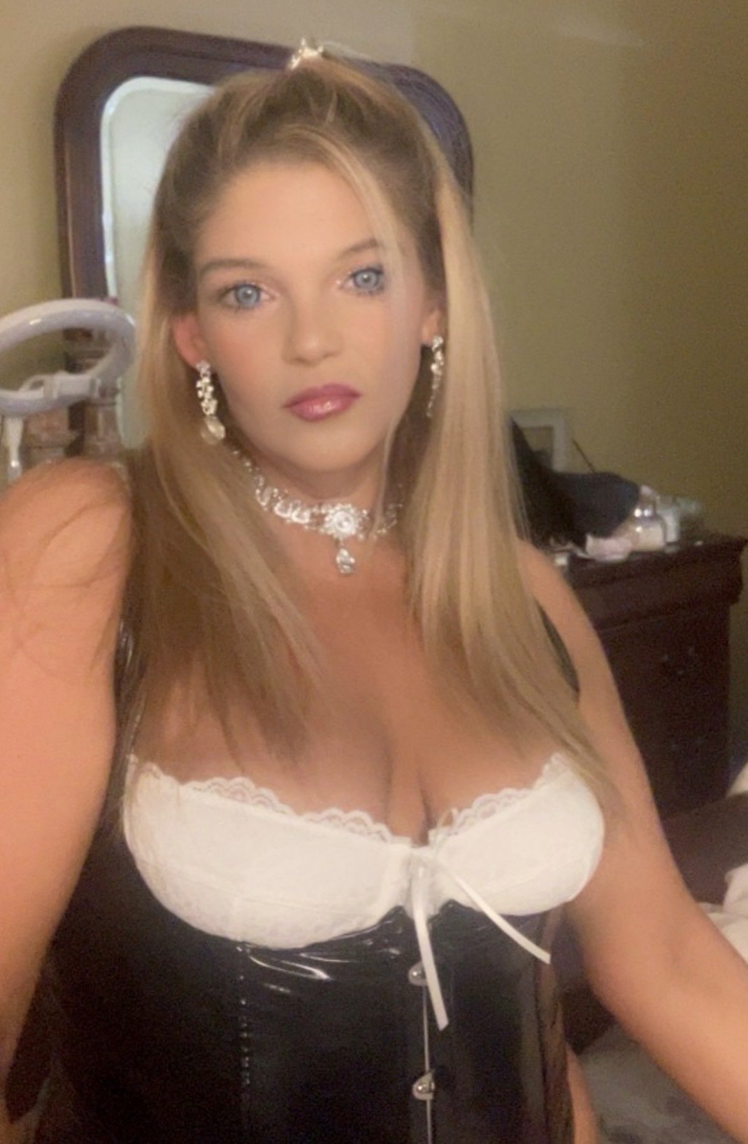 Adelaidiamond photo 16