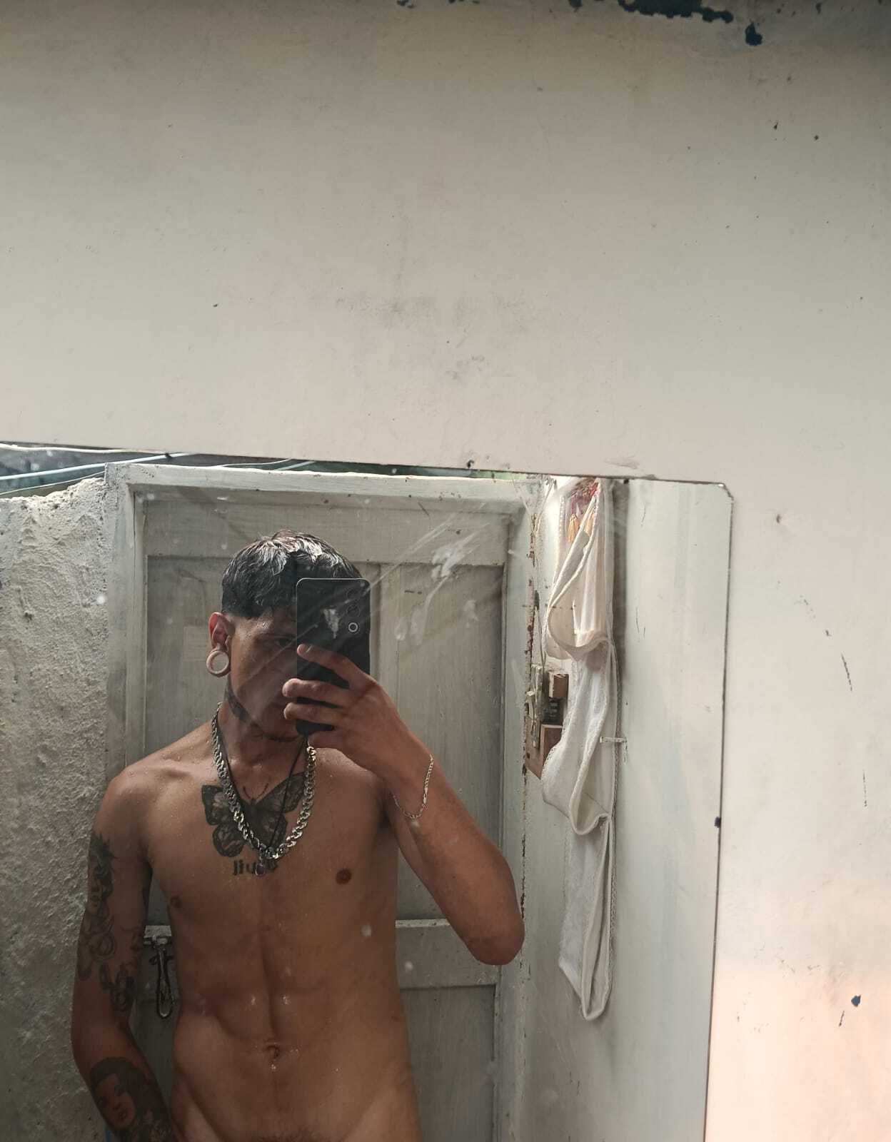 Valentino_knox photo 9