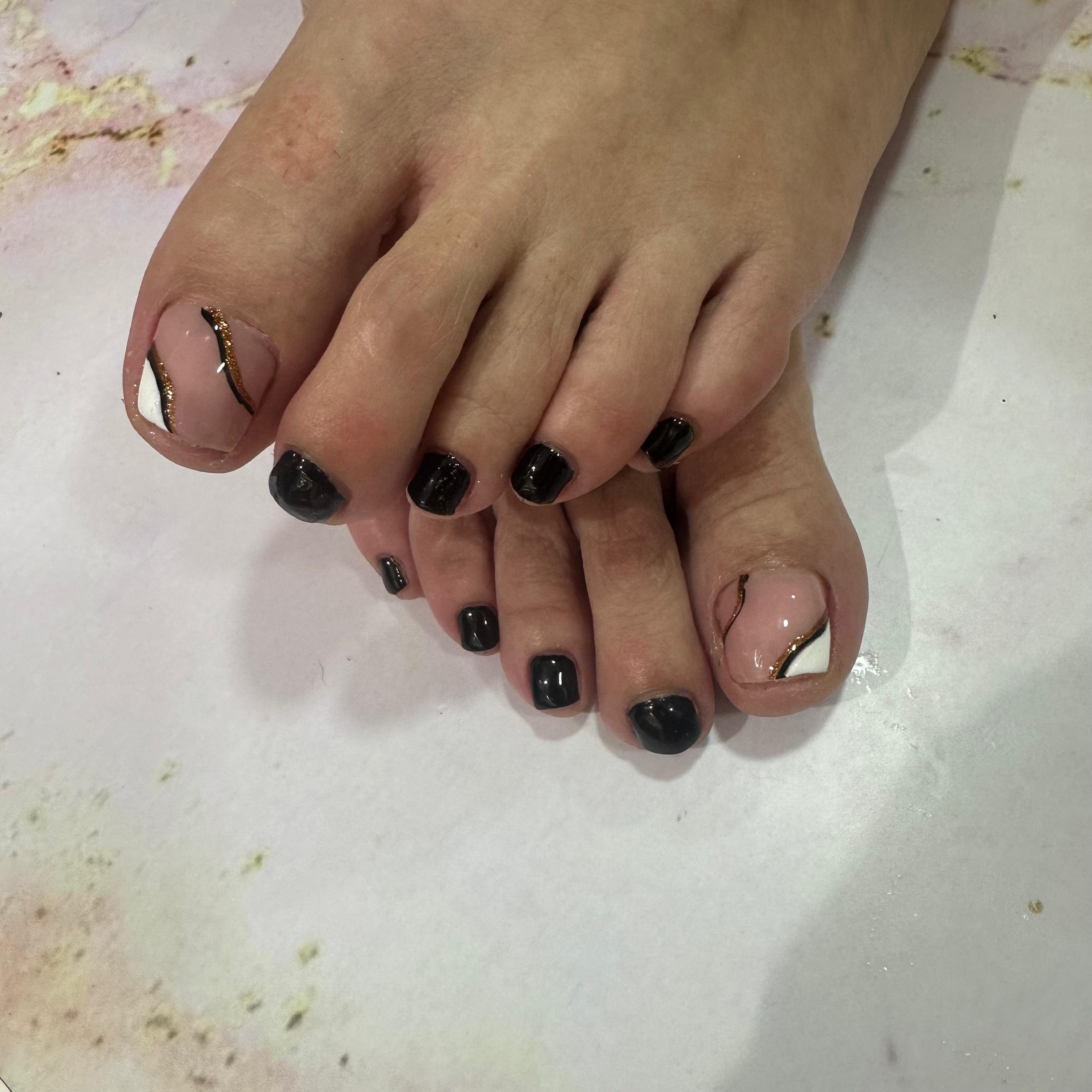 KarlyMoonn photo 8