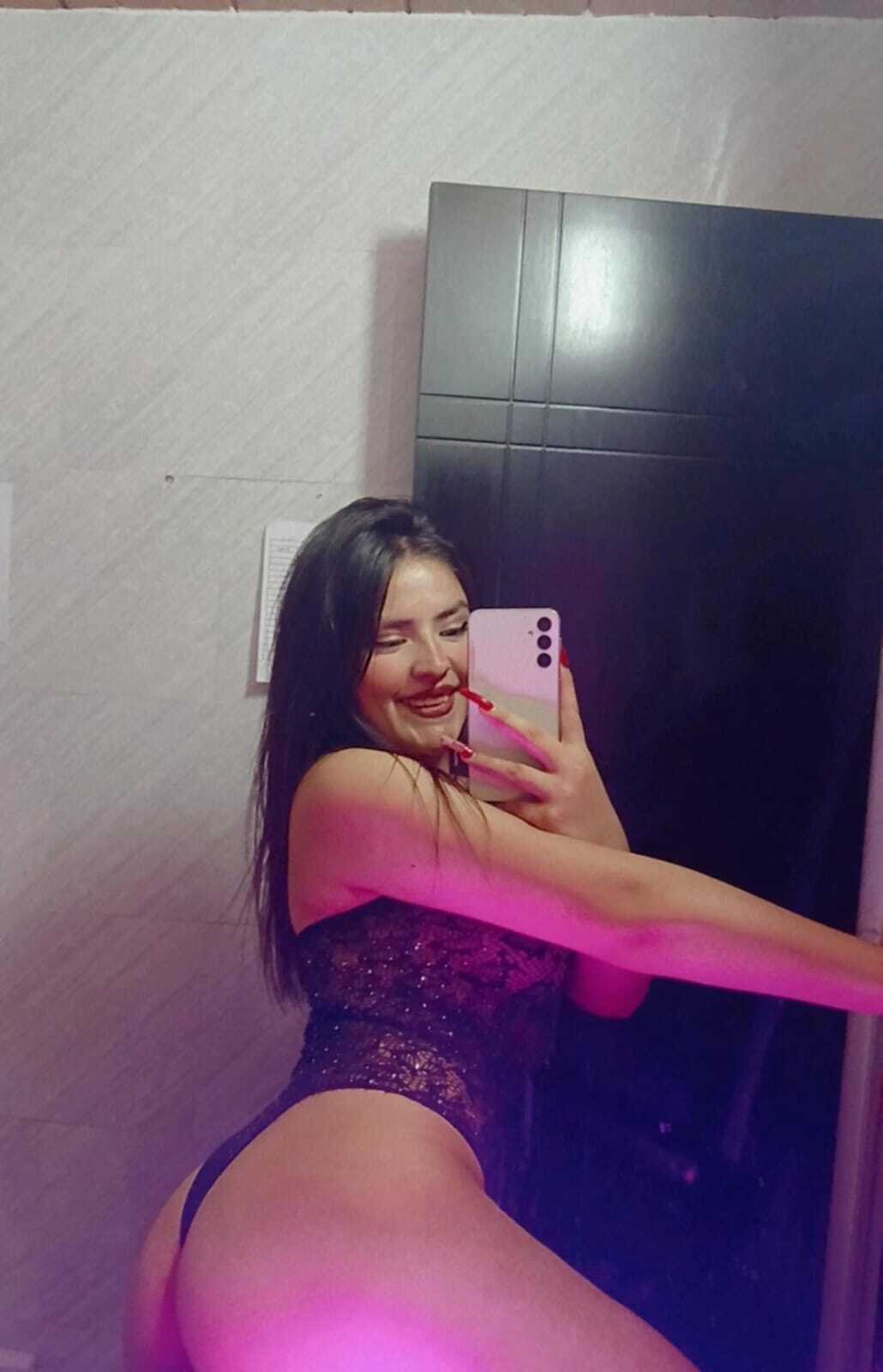 kathix_wet photo 3